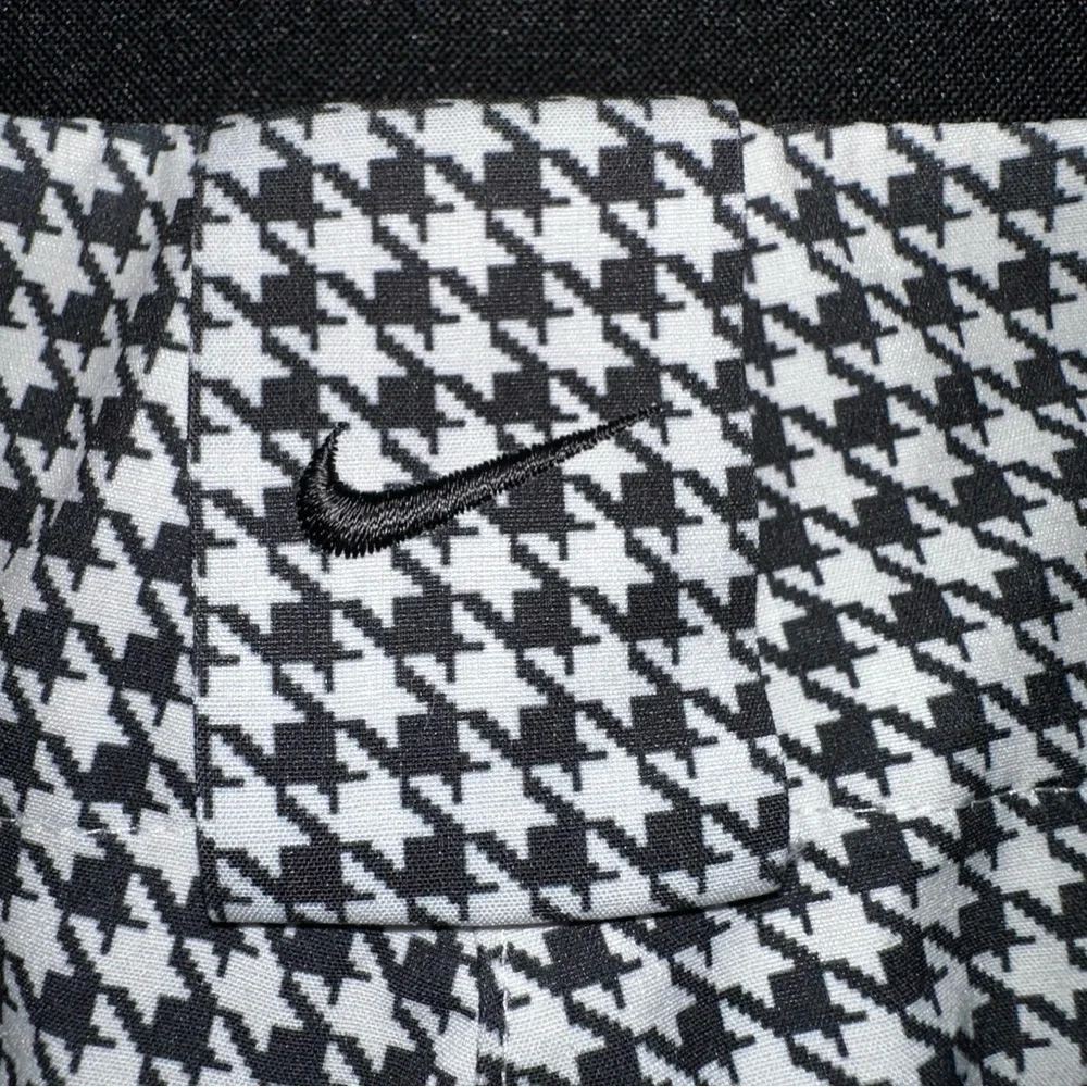 Nike Golf shorts‎ ladies size 6 black & white houndstooth check with pockets